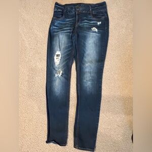 Refuge Distressed Women’s Blue Jeans